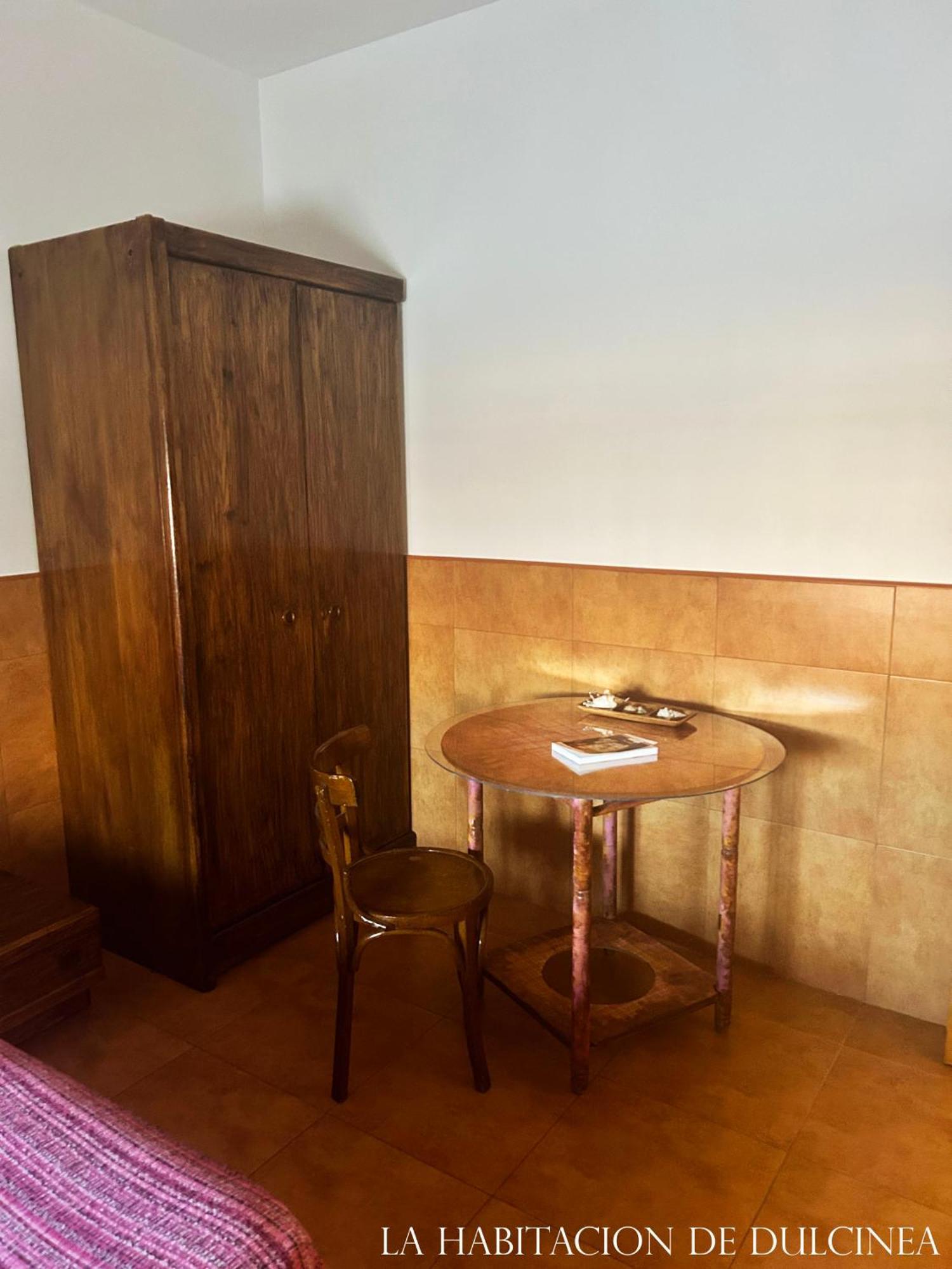 Casa Rural Compartida Casa De La Mancha モタ・デル・クエルボ エクステリア 写真