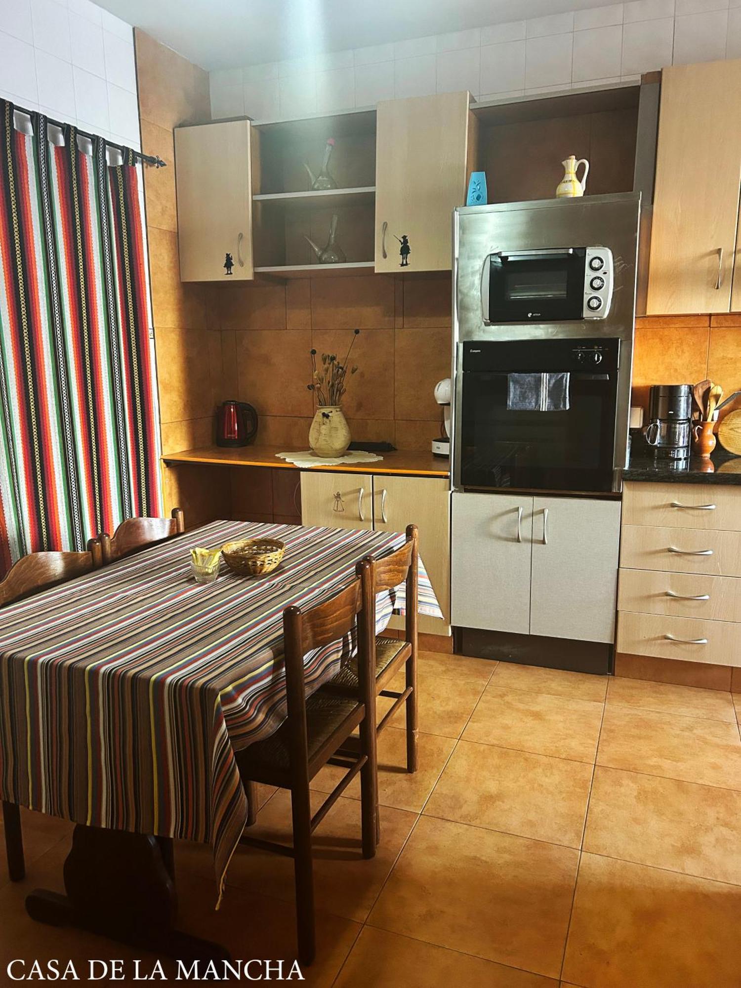 Casa Rural Compartida Casa De La Mancha モタ・デル・クエルボ エクステリア 写真
