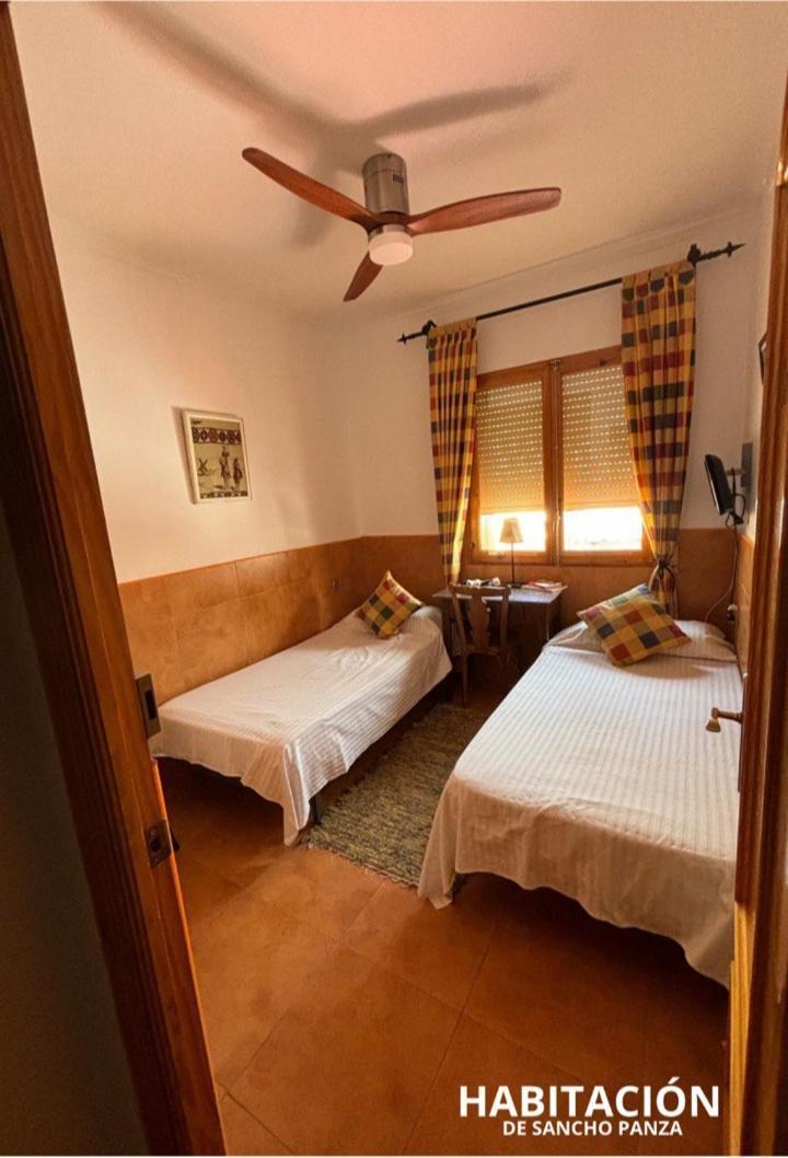 Casa Rural Compartida Casa De La Mancha モタ・デル・クエルボ エクステリア 写真